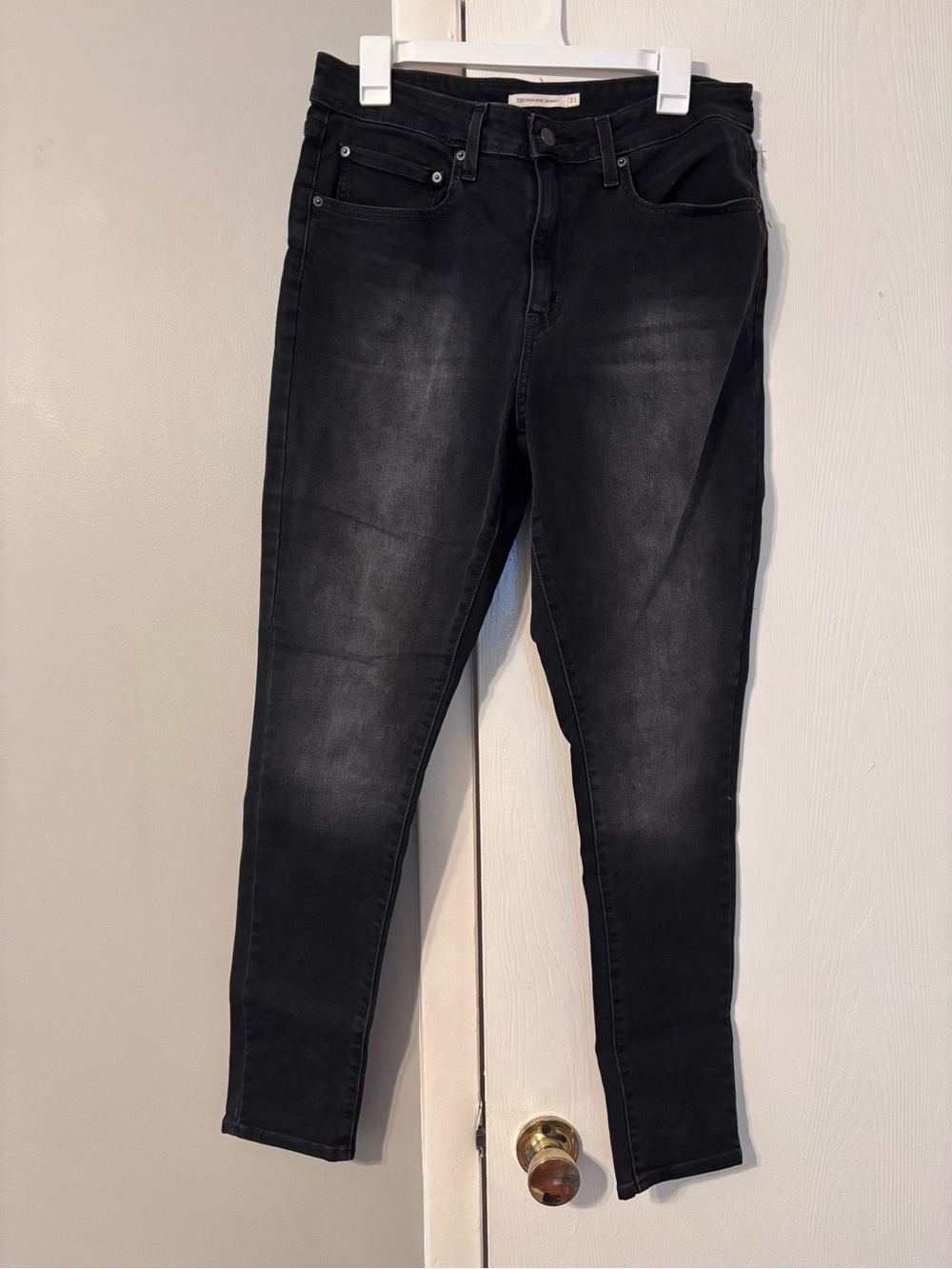 Women’s Black High-Rise Skinny Levi’s Jeans